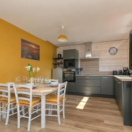 別荘 Le Champ Du Bois *