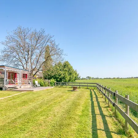 Дом отдыха Le Champ Du Bois